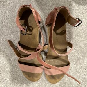 Lucky Brand Pink Sandals